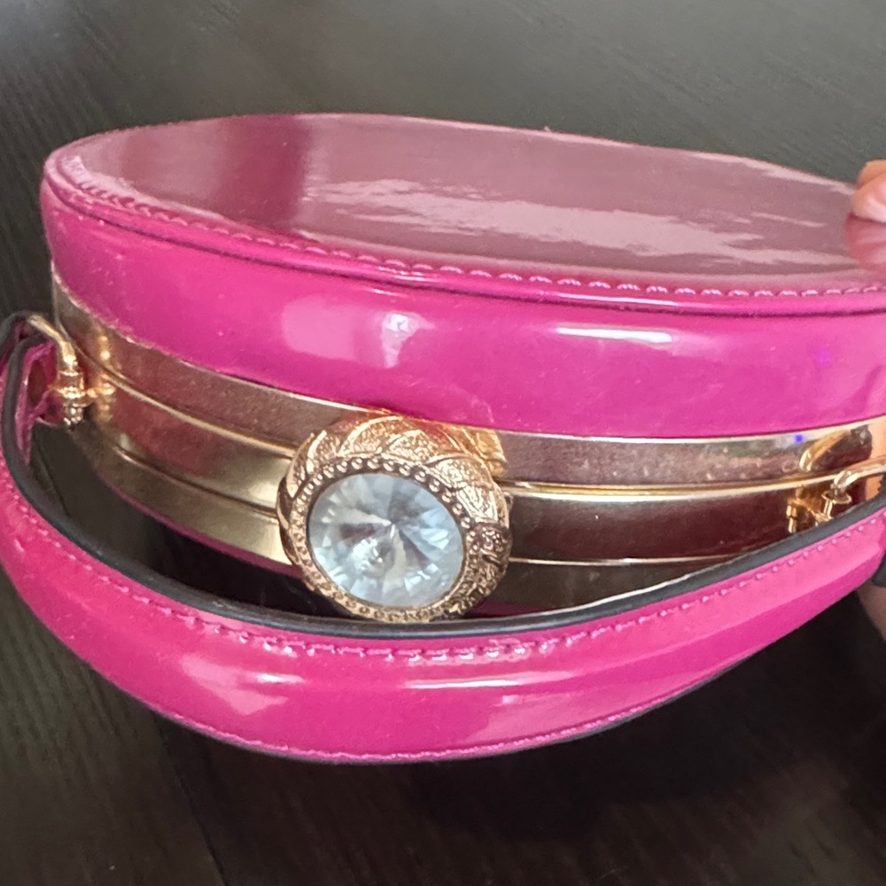 Elegant Pink Round Handbag🩷🩷🩷 - Picture 2 of 7